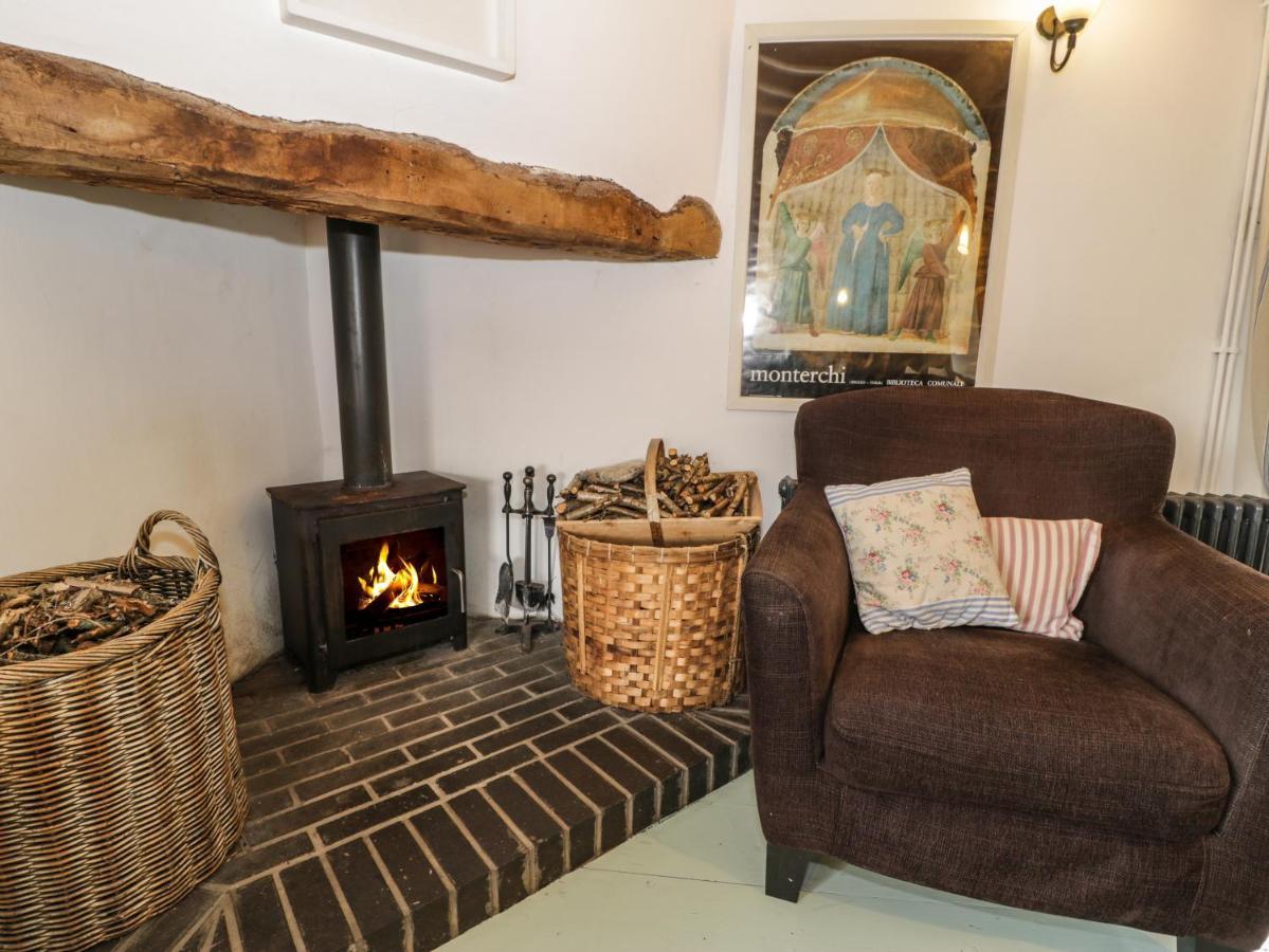Beudy Dolpebyll Villa Llangadfan ภายนอก รูปภาพ