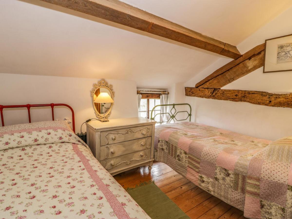 Beudy Dolpebyll Villa Llangadfan ภายนอก รูปภาพ