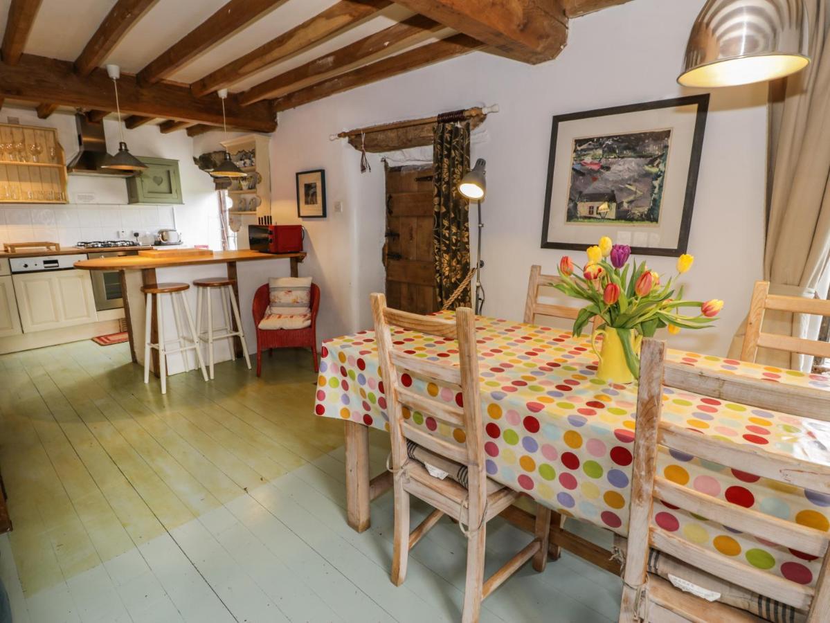 Beudy Dolpebyll Villa Llangadfan ภายนอก รูปภาพ