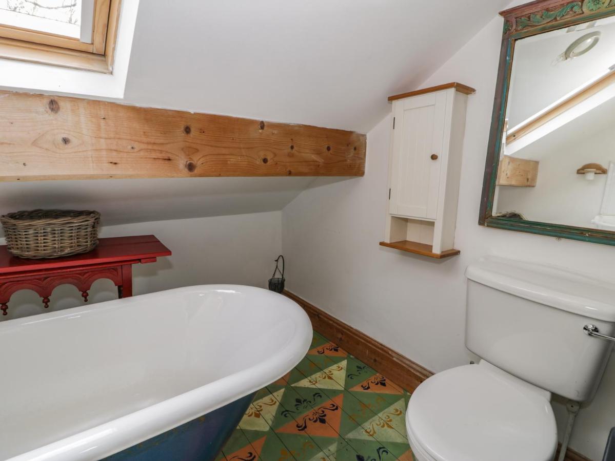 Beudy Dolpebyll Villa Llangadfan ภายนอก รูปภาพ